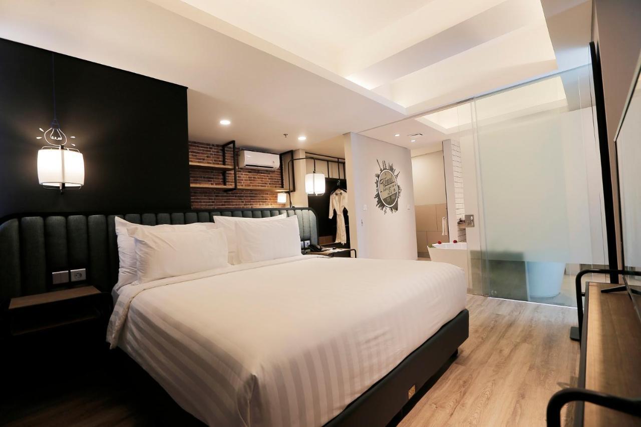 Luminor Hotel Purwokerto By Wh Exterior foto